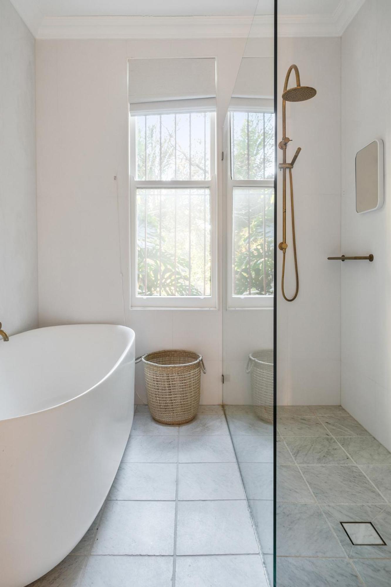 Luxe 3br Full-floor With Views Darling Point *
