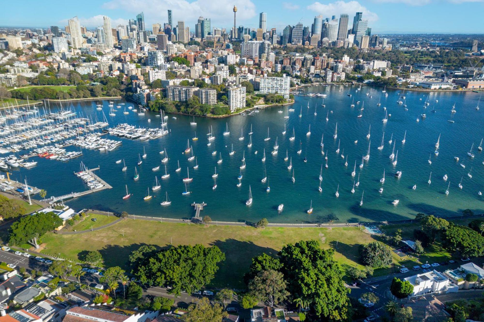 Luxe 3br Full-floor With Views Darling Point Apartment